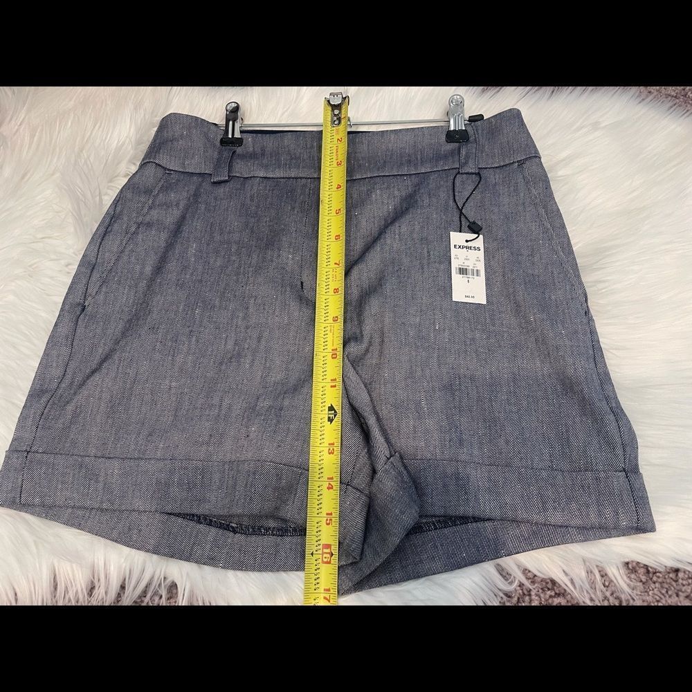 Expess Mid Rise Short Size 6 - Picture 6 of 6